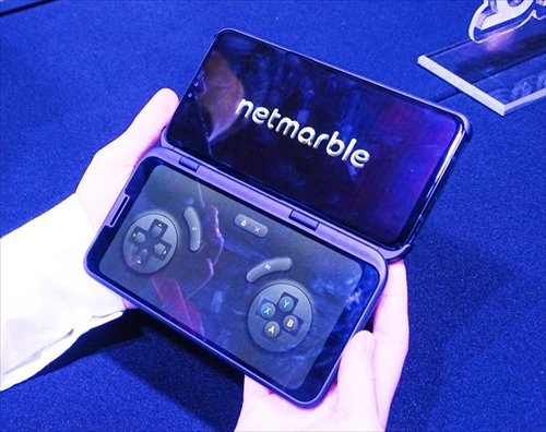 LG新スマホ「V50 ThinQ」ハンズオン! ひと味違う5G＆2画面対応スマホ