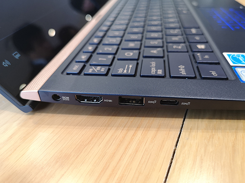 ASUS、タッチパッドにテンキーを搭載したZenBook 13/ZenBook 14 | マイ