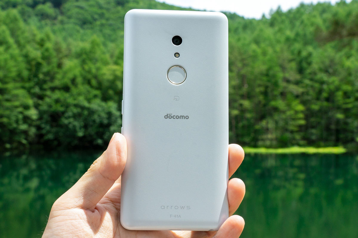 arrows Be4 F-41Aレビュー 2万円台でも多芸！ 指紋認証でアプリ起動