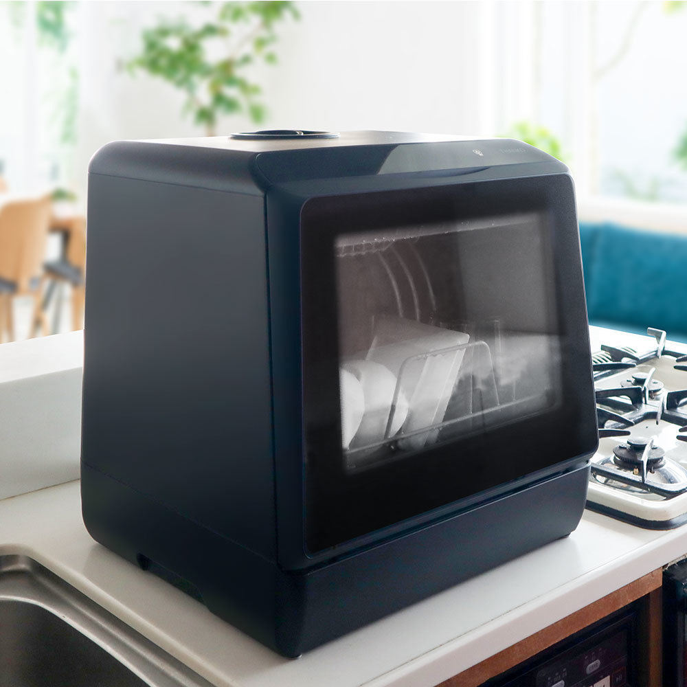 サンコー、工事不要のタンク式食洗機「ラクア」に新色のブラック