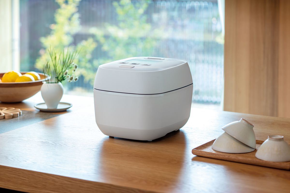 象印の炊飯器「炎舞炊き」最上位モデル、激しい対流でふっくら粒感