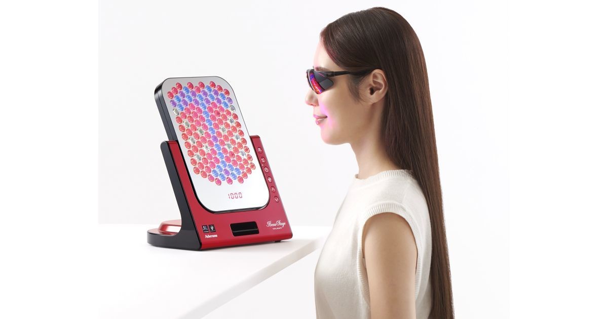アデランス、顔などに光を当てるLED美容照射パネル「BeauStage VIRUGA