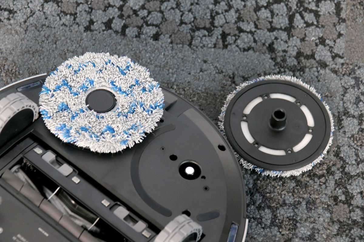 エコバックスの新ロボット掃除機「DEEBOT X1」、水拭きモップのすすぎ