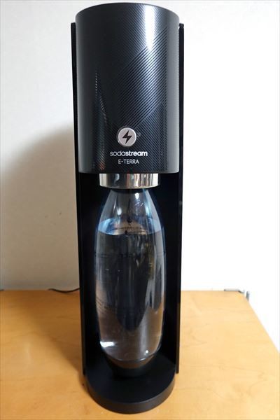 ソーダストリームの最新電動モデル「E-TERRA」レビュー - 炭酸水