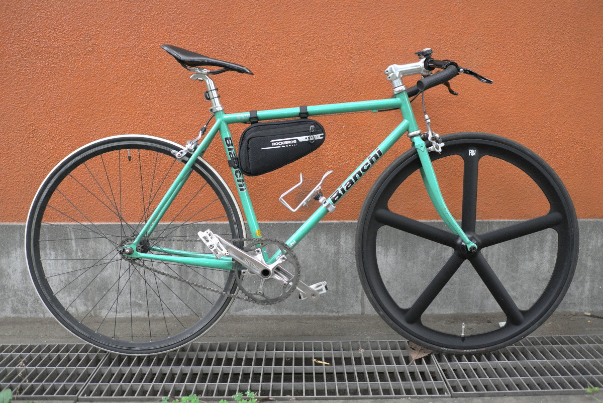 ビアンキ『ピスタ』。一時期は街の鼻つまみ者だったピストバイクが