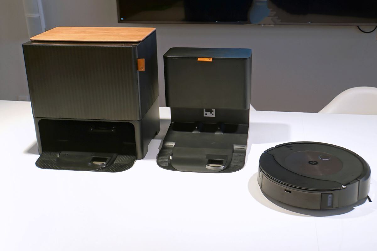 水拭きルンバの新シリーズ「j9」登場、水の補充は1カ月不要で吸引力も2