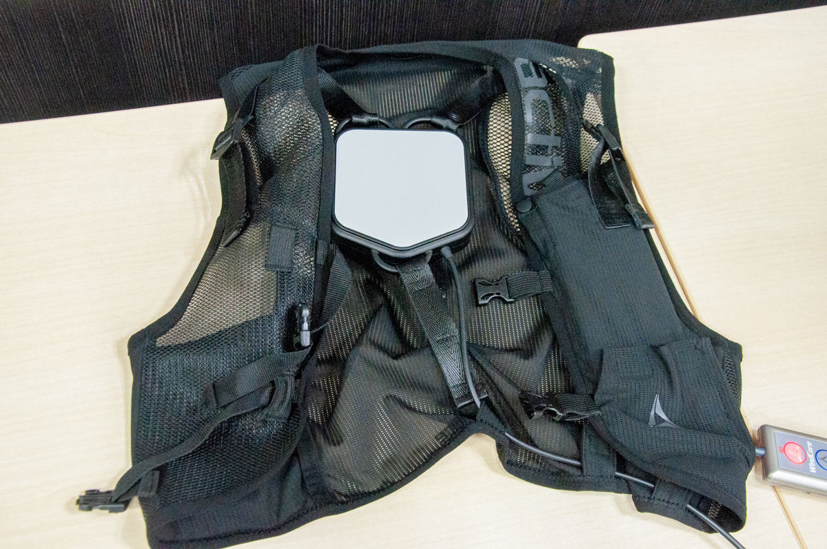 ワークマンの冷暖房ウェアは「上着の下に着込める」優れもの | マイ