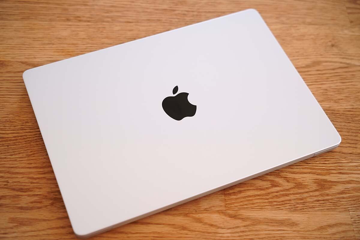 写真家はなぜMacBook Pro（M4）に買い替え、どこに驚いたのか | マイ