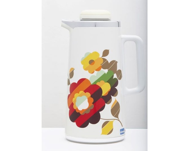 昭和の食卓を彩った「花柄ポット」が令和になって再ヒットした理由とは