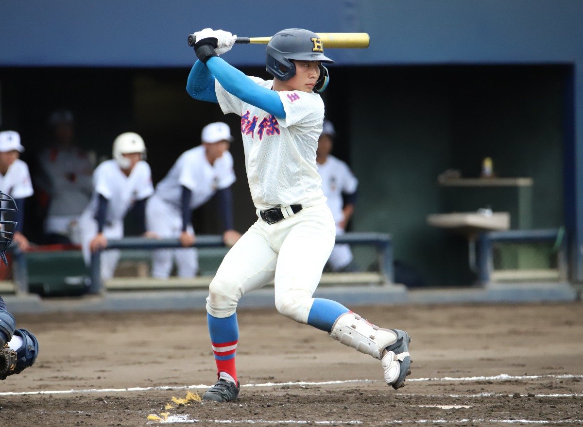 花咲徳栄が13年ぶりの決勝進出！強打の捕手がエースの力投に応える