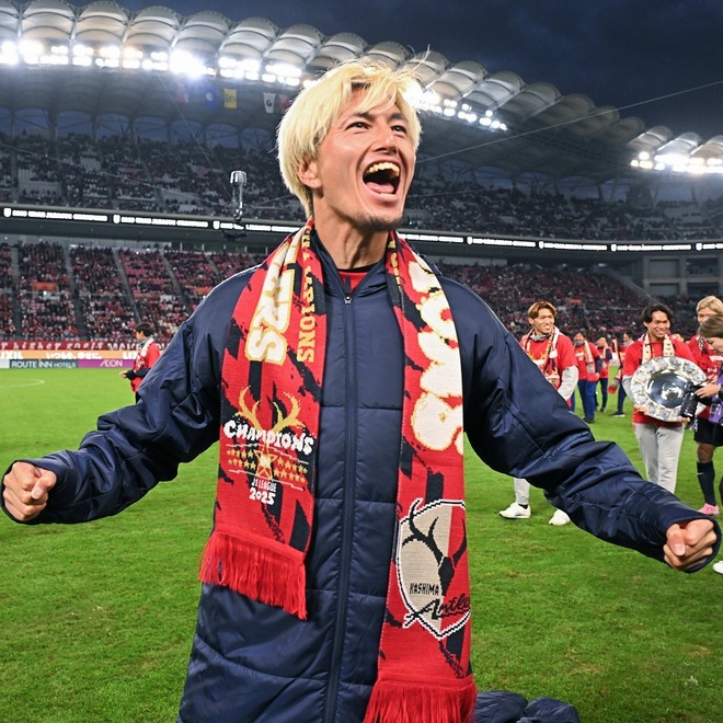 鈴木優磨ラグランベースボールシャツ（レッド×ネイビー） 鹿島国立