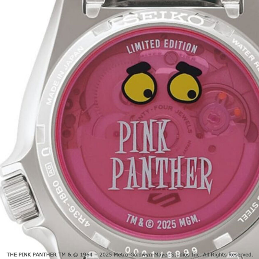 文字盤と裏ブタのピンクカラーがおしゃれ【ピンクパンサー×国産時計