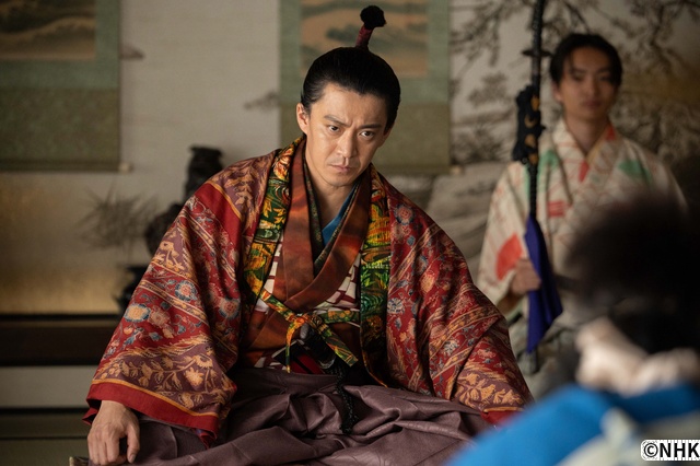 小栗旬の信長が“脚本を超えた”松川CPが語る「豊臣兄弟！」第6回の舞台