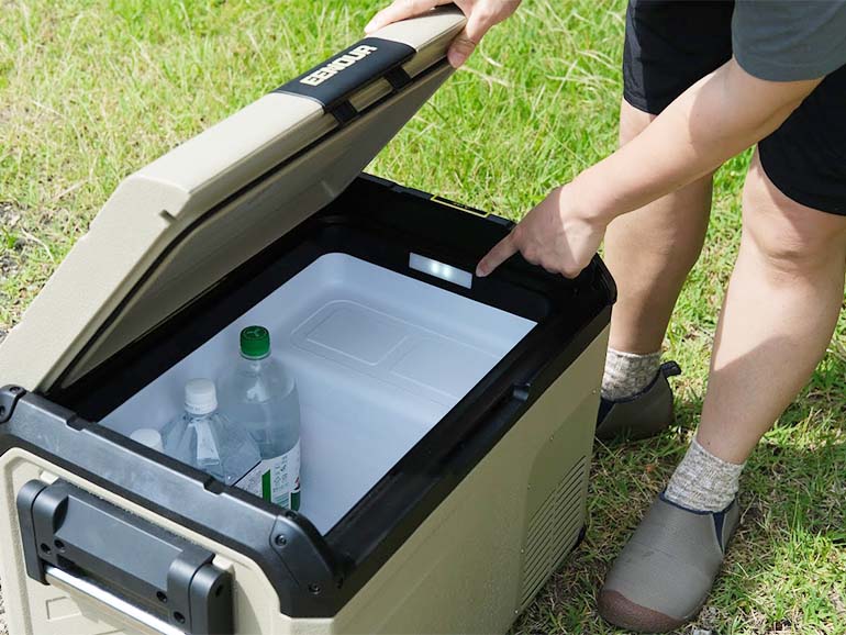 検証！夏のキャンプや車中泊で大活躍の冷蔵庫！省エネなのにパワフル