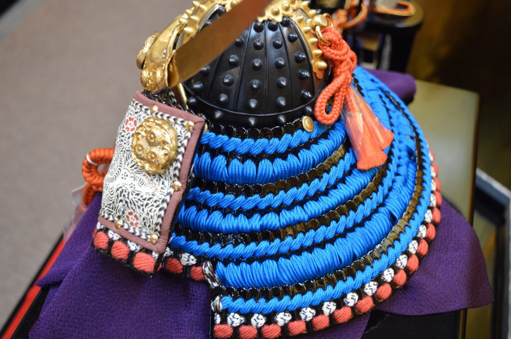 五月人形の紹介7 早乙女義隆作 兜飾り - 岐阜県大垣市にある雛人形