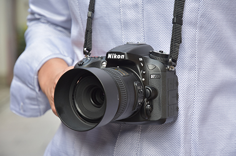 DX Micro 40mm f/2.8。細部の中の世界を捉える。