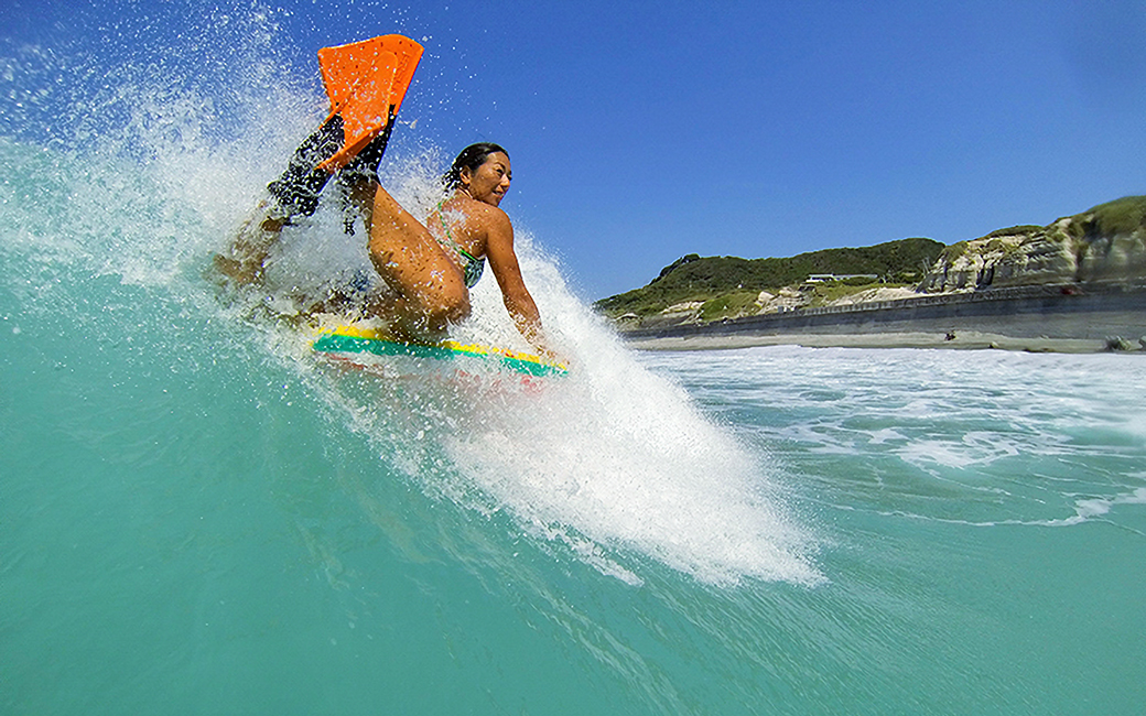 新島ボディボード&SUP体験 | 新島村観光案内所｜ 旅行・宿泊・食事