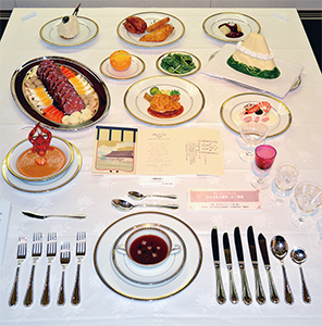 天皇の料理番 秋山徳蔵 メニューカード・コレクション展」2016年3月11