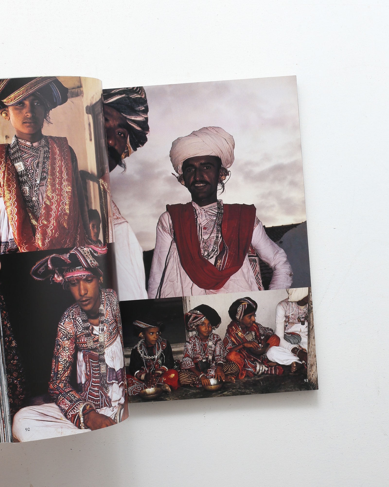 インド・沙漠の民と美 | 岩立広子 | nostos books ノストスブックス