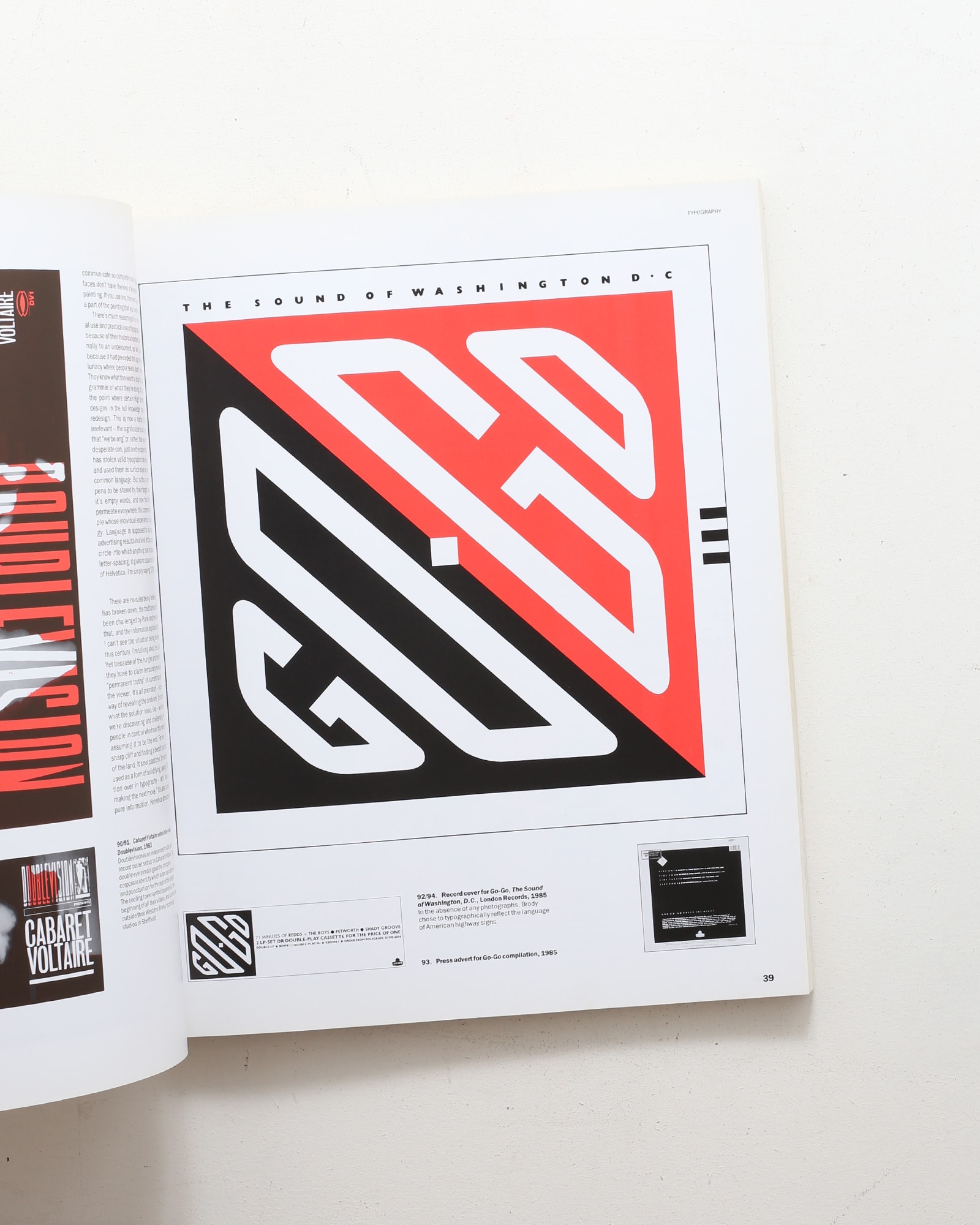 The Graphic Language of Neville Brody ペーパーバック版 | nostos