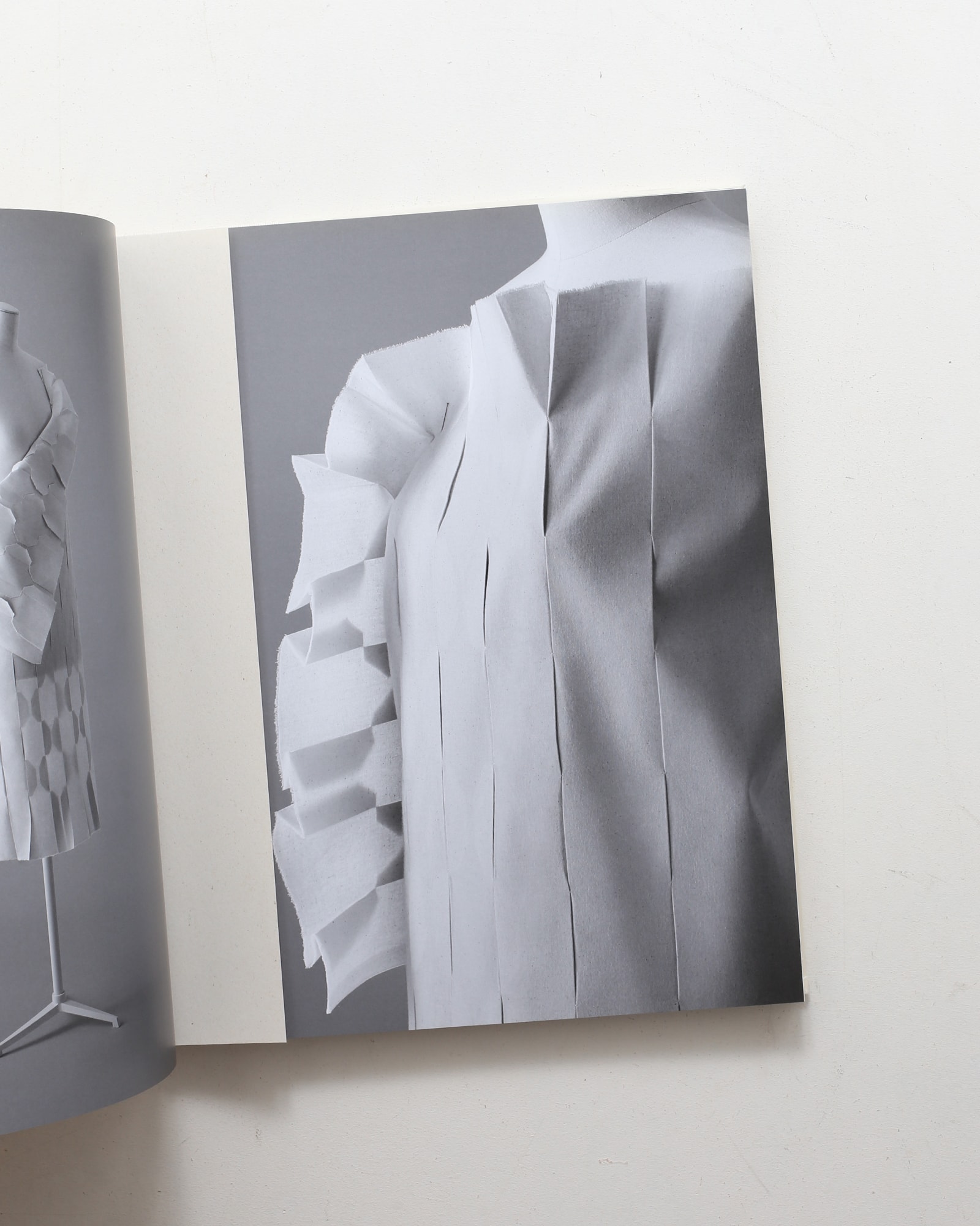 Creating with Shapes | Usha Doshi | nostos books ノストスブックス