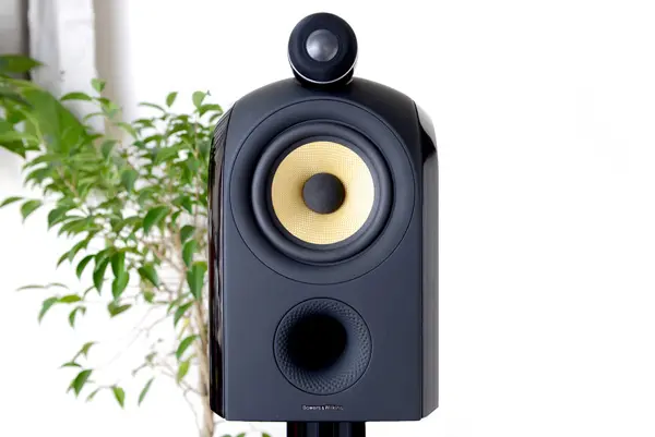 英国製の高級スピーカー B&W PM1の音質は？ | Nostra Vita