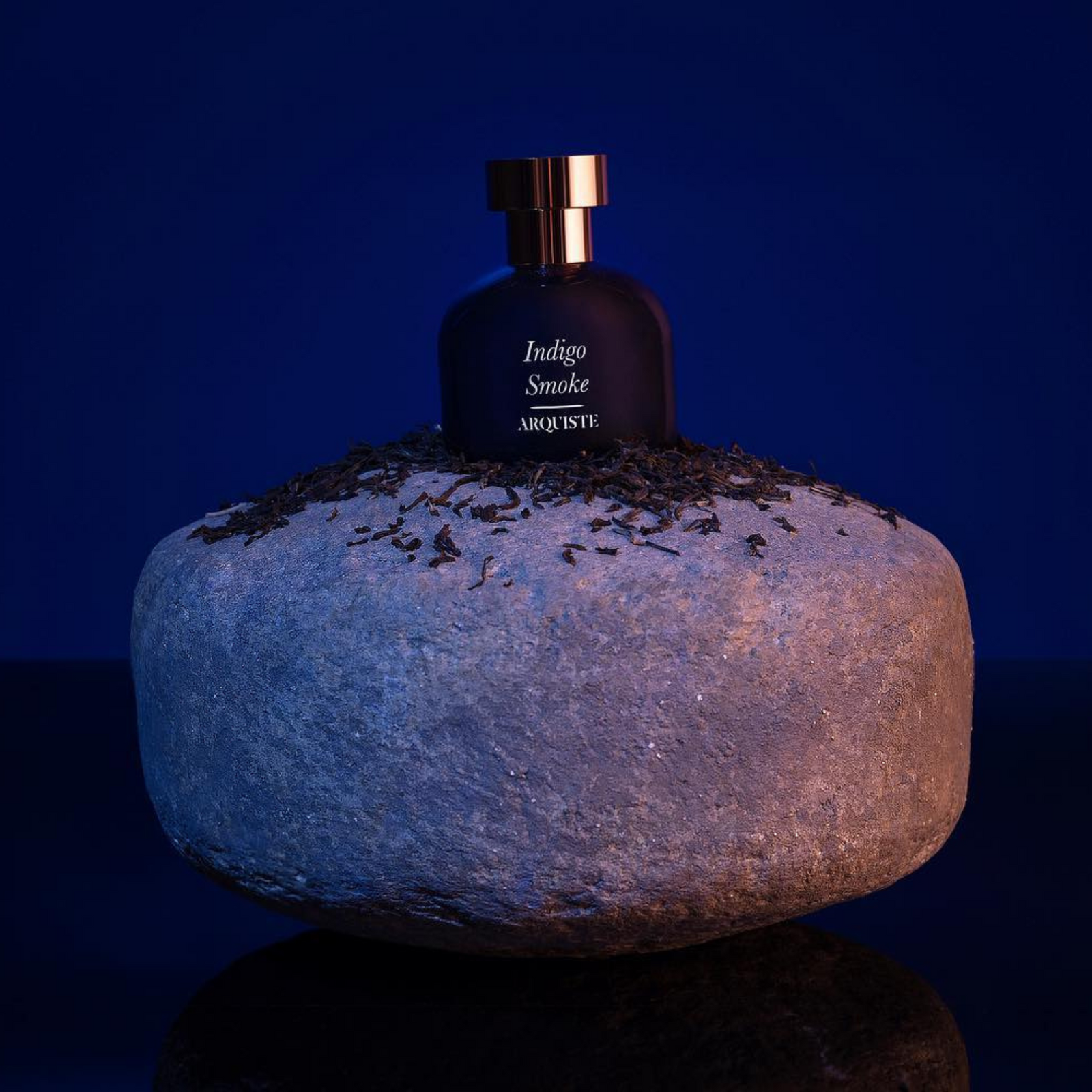 インディゴ スモーク｜1646年5月 福建省武夷山 – NOSE SHOP