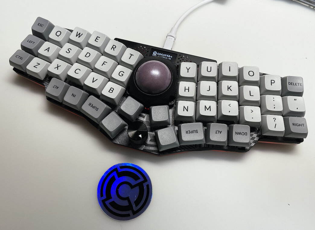 cocot46plus / 34mmトラックボール対応メカニカルキーボード – no theme.