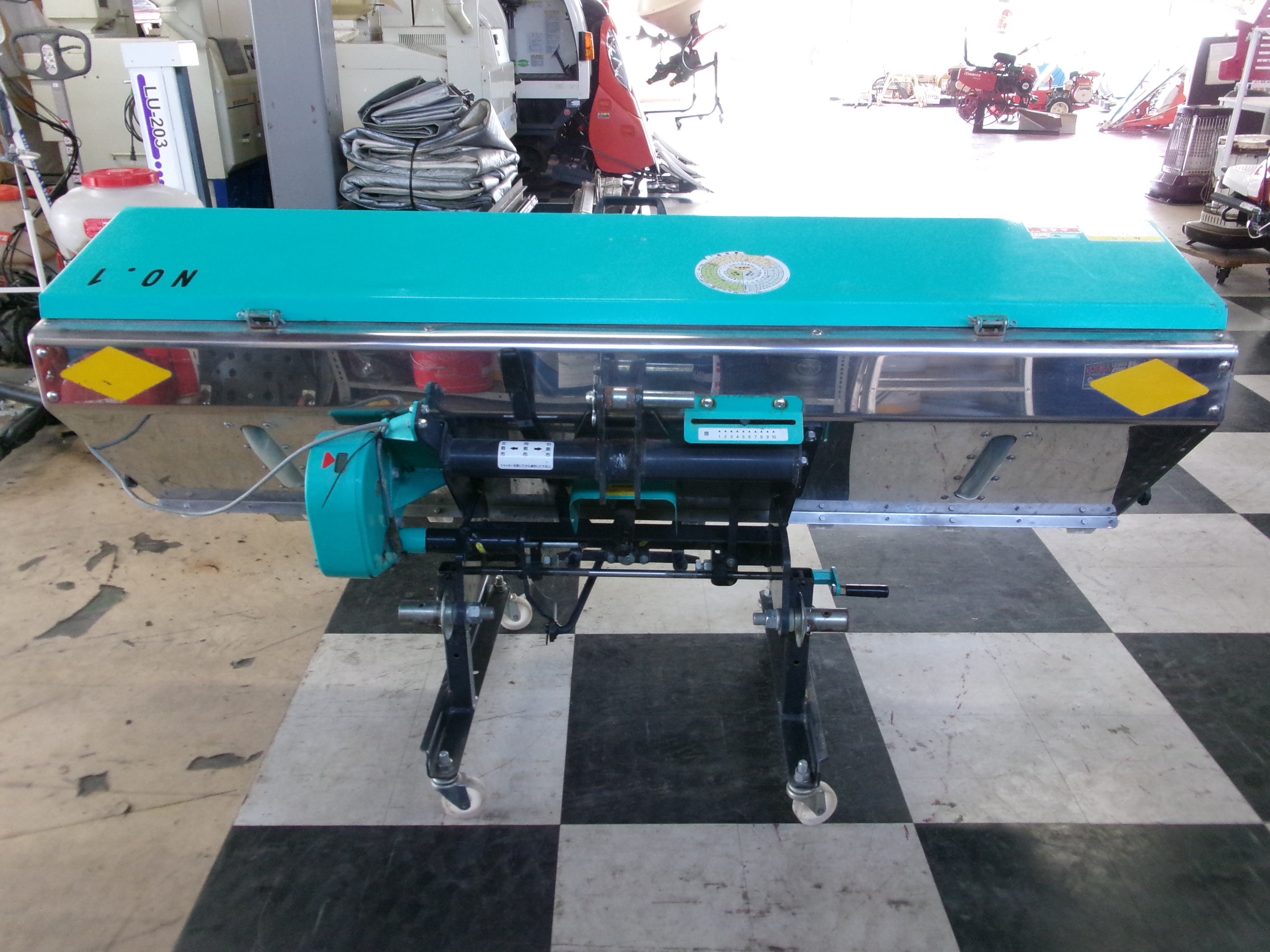 タカキタ 中古 ライムソワ― 電動開閉 LS1807 – 農キング