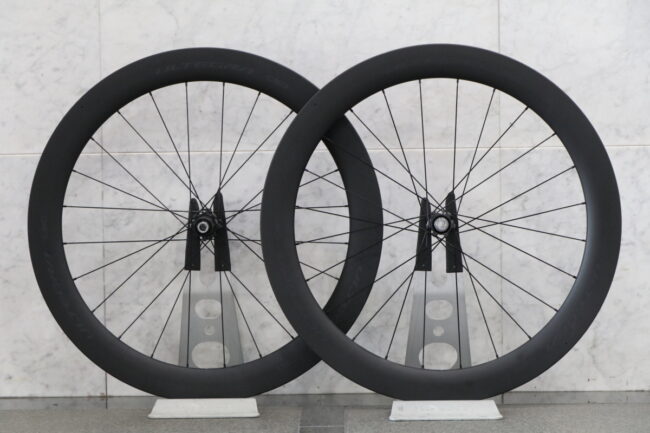 コスパ抜群の60mmエアロホイール 「WH-R8170-C60-TL」【ホイール