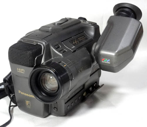 ジャンク譲渡コーナー （0円ジャンク） ＞ Panasonic NV-S9 S-VHS-C