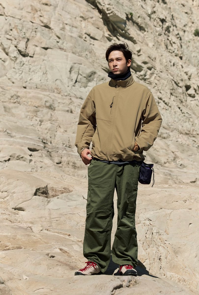 Windproof stand collar blouson N4648