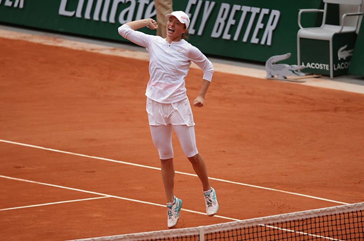 ナオミは気取らないセレブで最高のお手本」 シフィオンテク優勝と