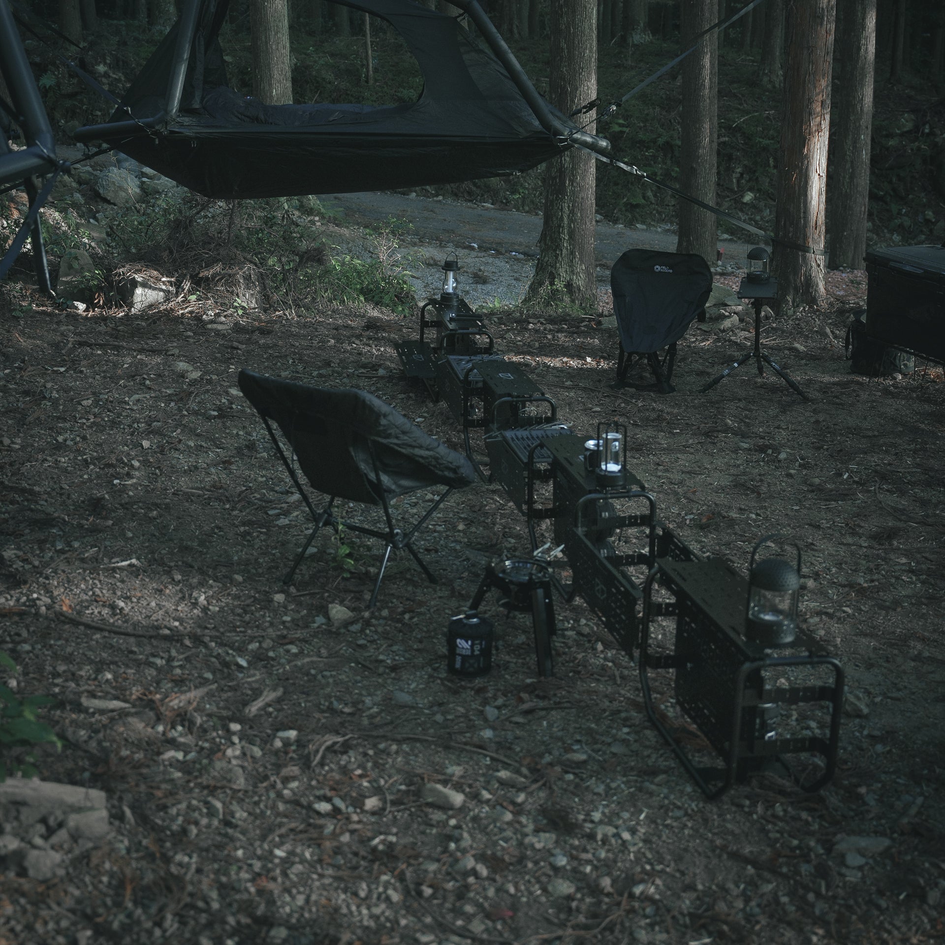 07 SUKUNAKARE - MAT BLACK ｜NUXDI｜オープンフレームコンテナ