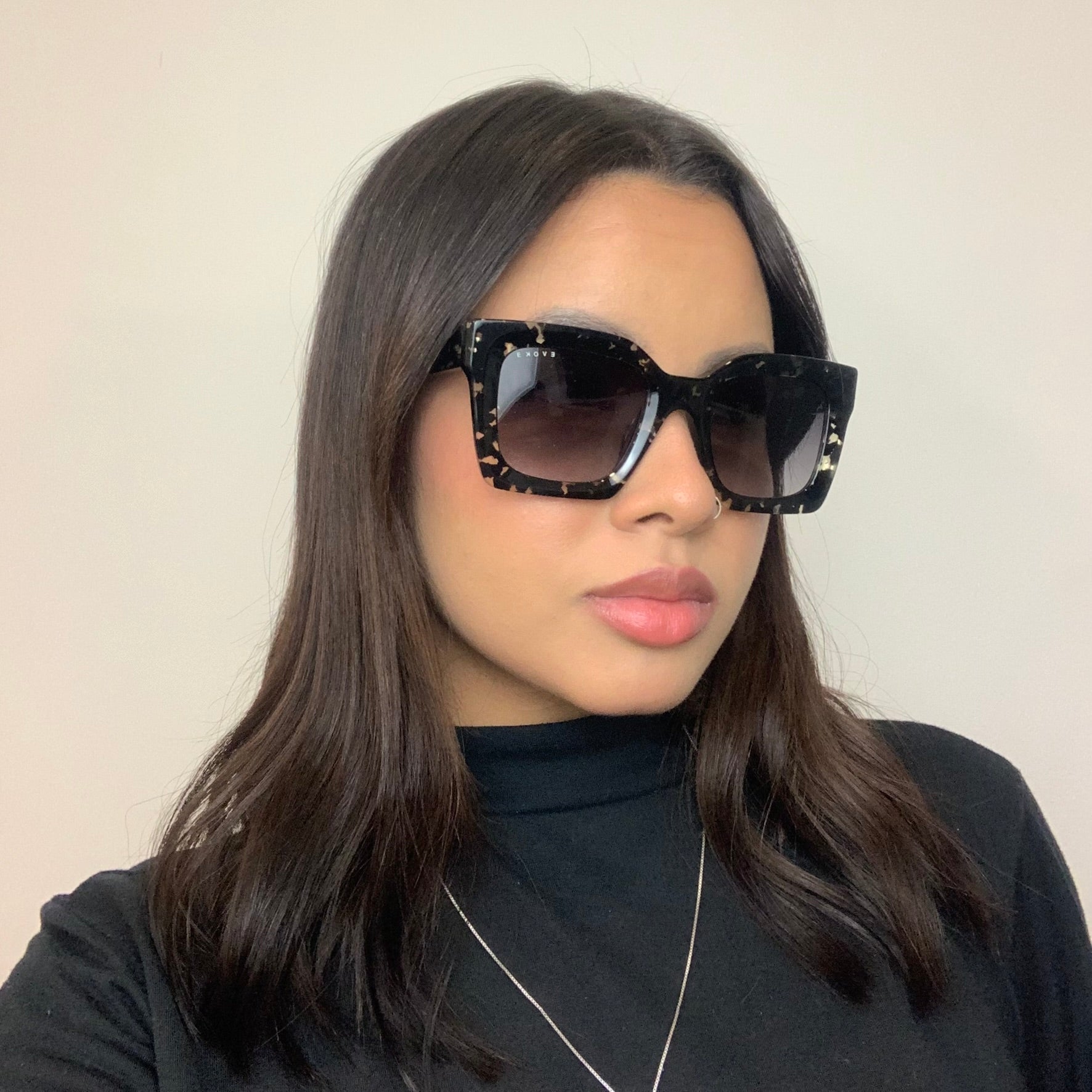 Evoke EVK 56 A21 Demi Black Gray Gradient - Sol - Tam 52 mm