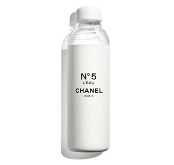 シャネル N°5』100周年を祝って、京都に特別な“ファクトリー”が登場