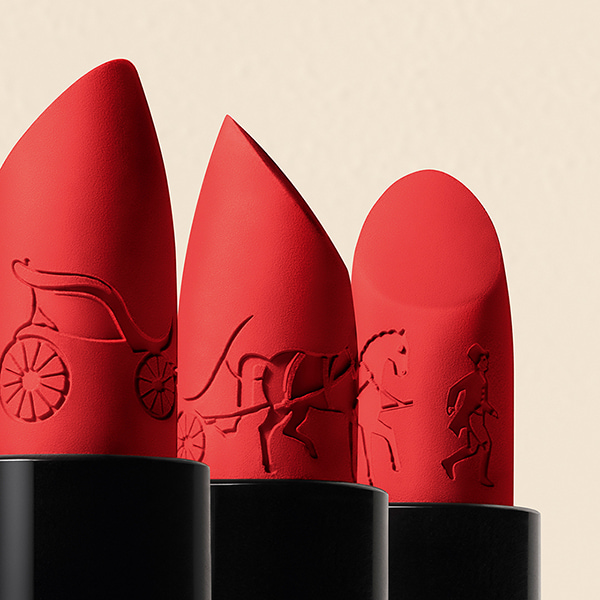 エルメス】シグネチャーが彫り込まれた限定リップスティックが登場
