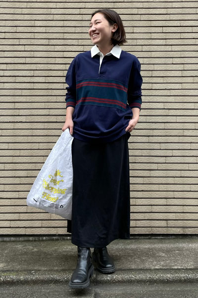 メンズが狙い目！【ユニクロ×JW ANDERSON】ラガーシャツを女子が着用