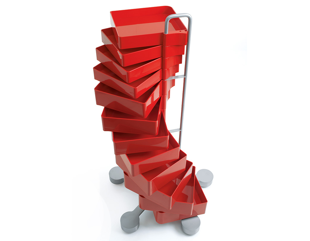 ジョエ・コロンボのボビーワゴンを長くしたような「スピニー」 | 名作