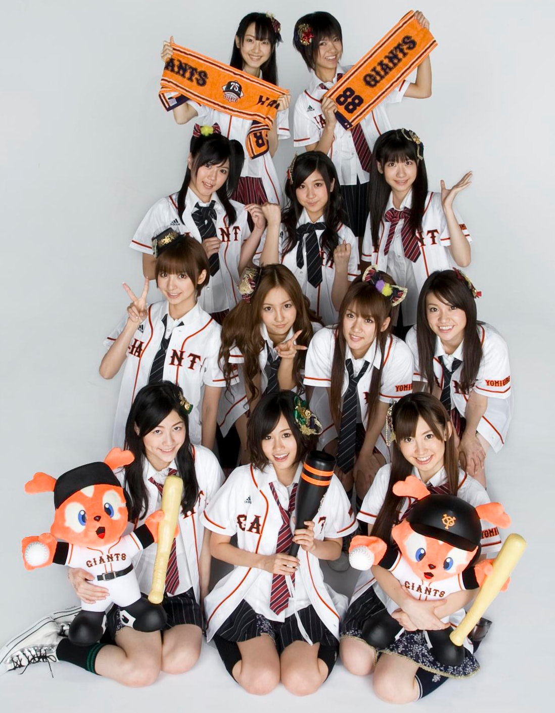 AKB48念願の東京ドーム進出！ジャイアンツと異色コラボ - 音楽ナタリー