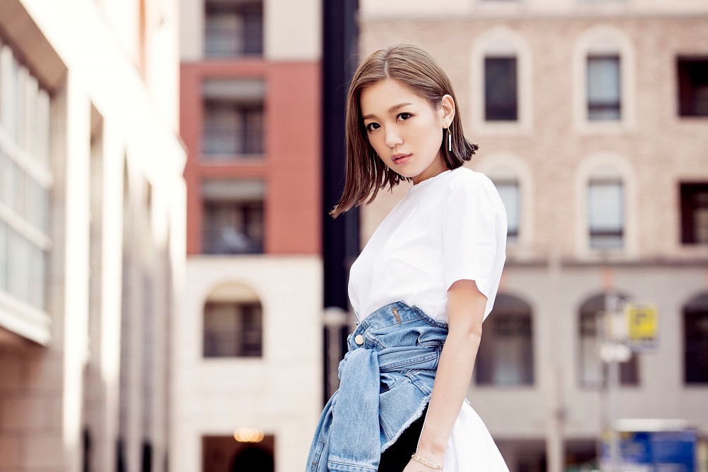 西野カナ「Girls」バックに15歳スケーター西村碧莉が攻めの滑り - 音楽