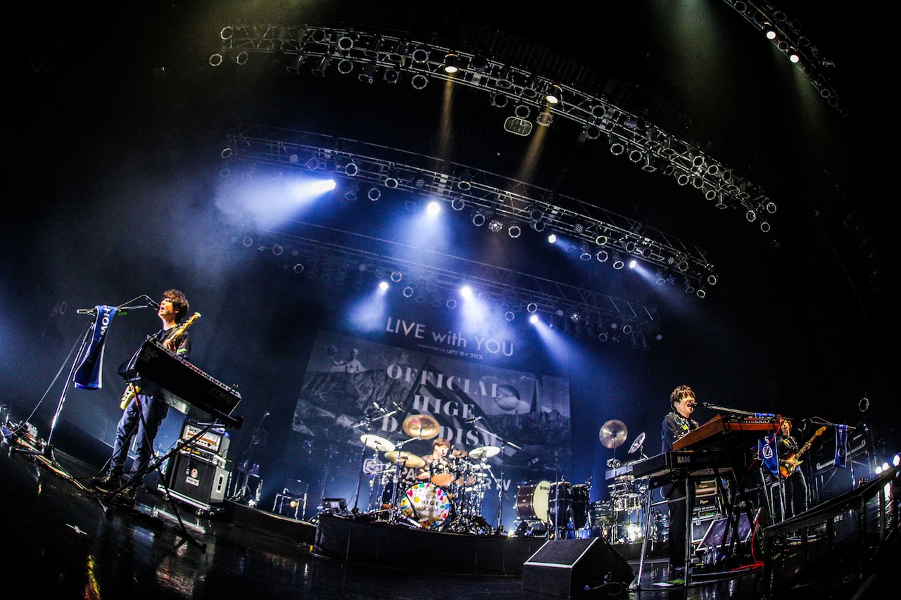 Official髭男dism、充実のセットリストでファン1000人魅せた「LIVE