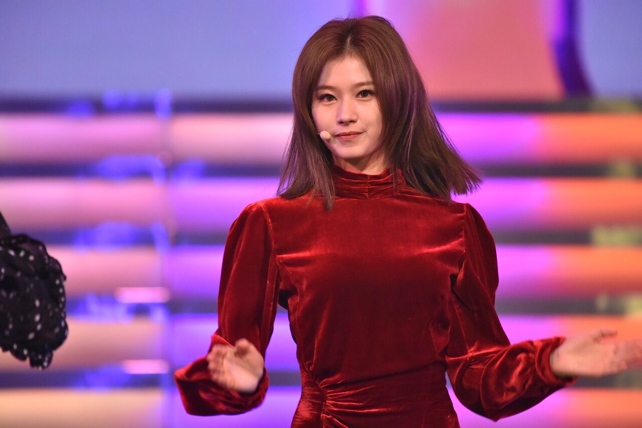 サナ（TWICE） [画像ギャラリー 12/18] - 音楽ナタリー