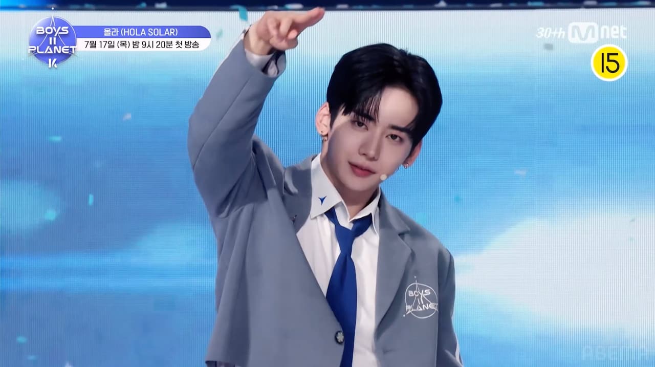 ユメキが水上で激しくダンス！「ボイプラ2」シグナルソングのショー