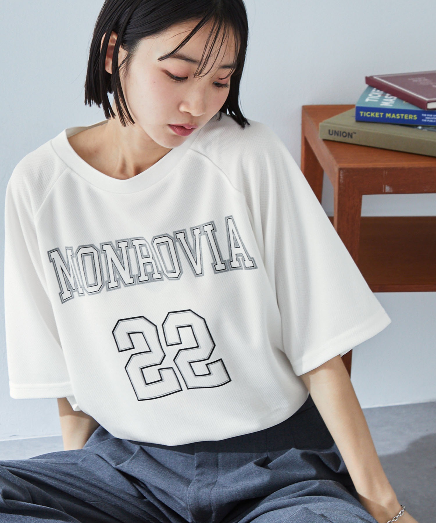 ナンバリングプリントラグランメッシュ半袖クルーネックTシャツ MONO