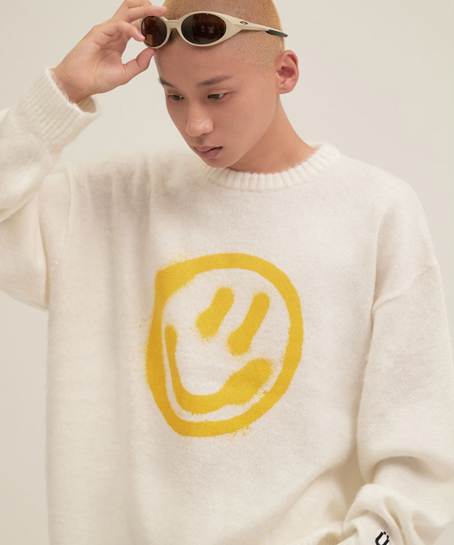 A'GEM/9 × .kom『ISTKUNST/イストクンスト』SMILEY KNIT/スマイル