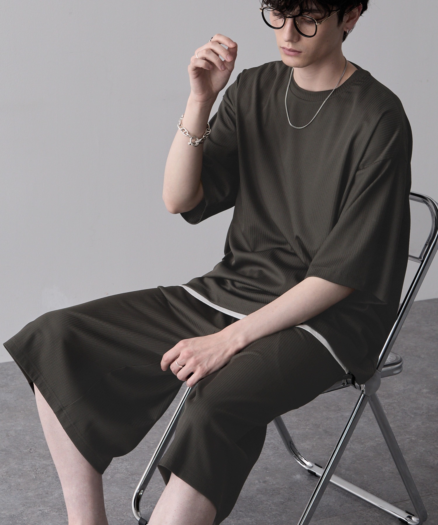 セットアップ】プリーツオーバーサイズTシャツ+ワイドシルエット