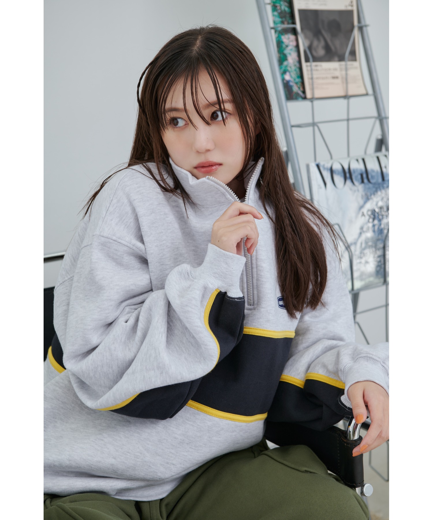 mahagrid/マハグリッド』DOT LOGO EMB HALF ZIP-UP/ドットロゴハーフ