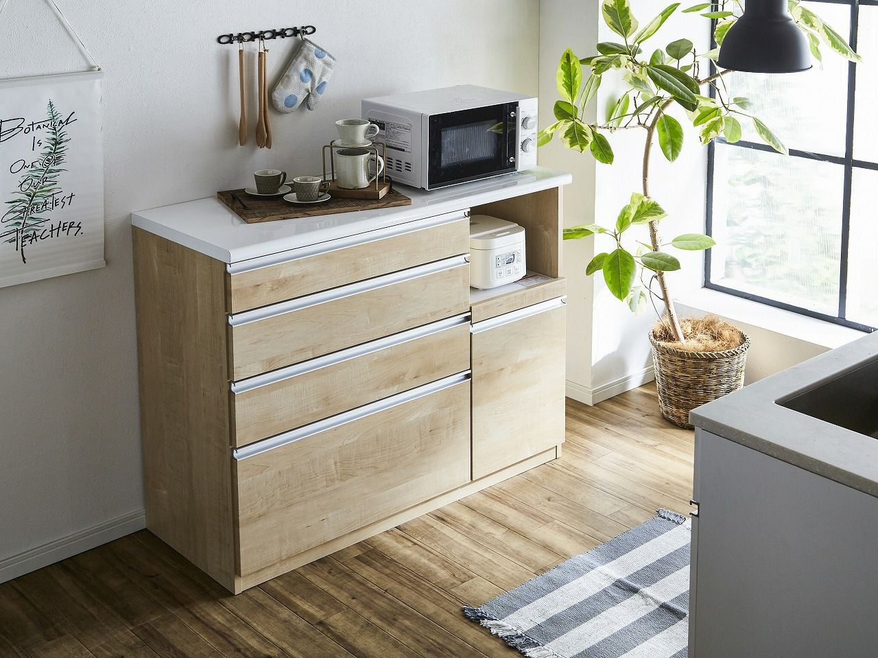 000000004361-03.jpg?size=l&w=