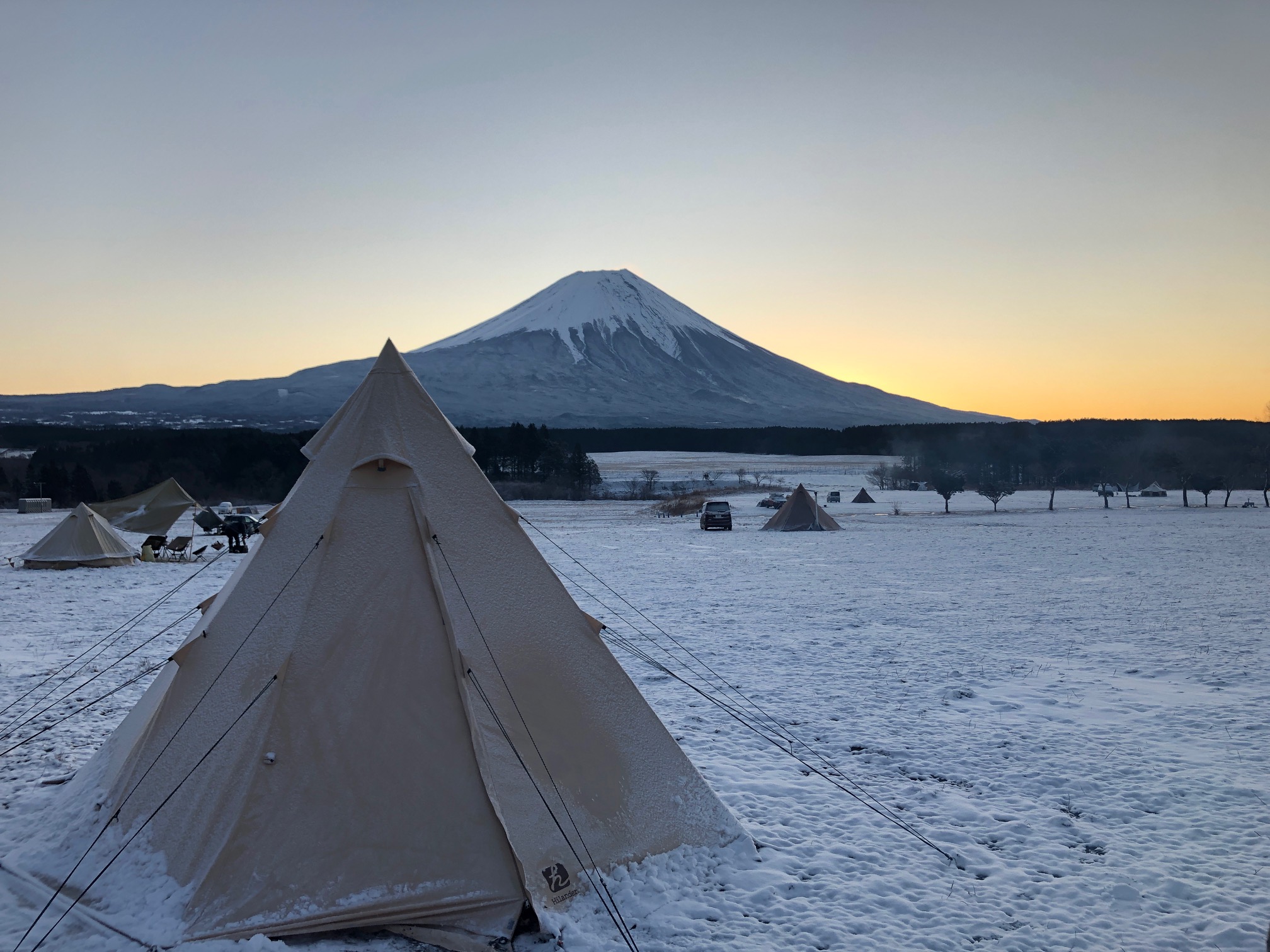 ネヴィスTC徹底レビュー】冬用ソロキャンプテントにハイランダー
